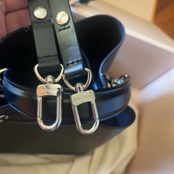 Authentic Louis Vuitton NÉONOÉ MM Epi - Picture 6 of 12